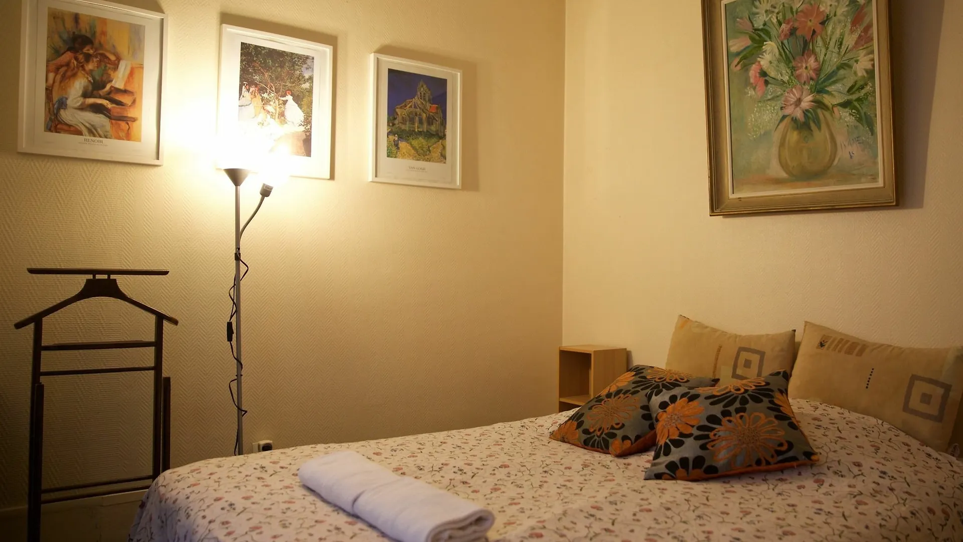 Montmartre Apartments - Degas Paris