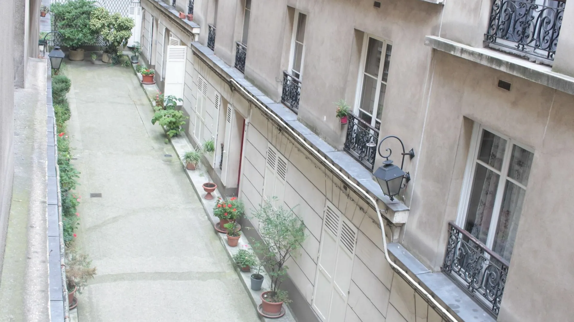 Montmartre Apartments - Degas